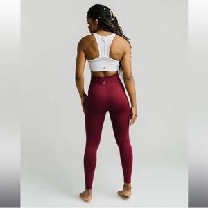 ZYIA Scarlet Ribbed Seamless Leggings | NWOT